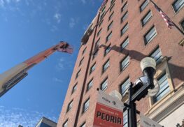 Hotel Pere Marquette sign repair
