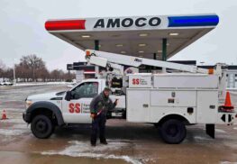 BP Amoco Sign Rebranding3