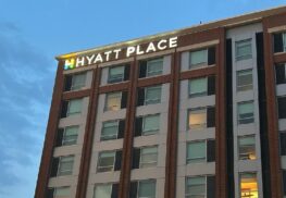 Commercial Sign Maintenance2