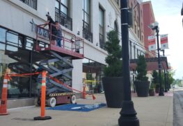 Fox and ford hotel pere Marquette sign install