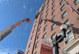 hotel pere Marquette sign repair